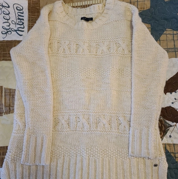 American Eagle Sweater - Picture 1 of 3